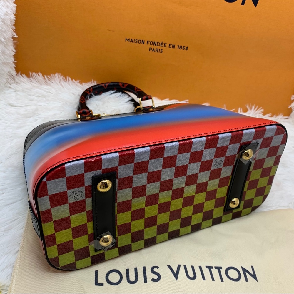❌SOLD❌Louis Vuitton Race Alma tote runway rare bag - Picture 5 of 15